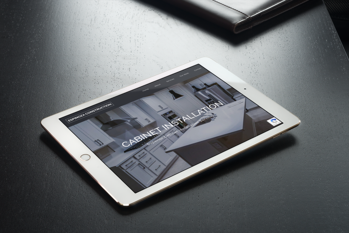 mockup-of-an-ipad-mini-on-a-dark-color-desk-2051-el1